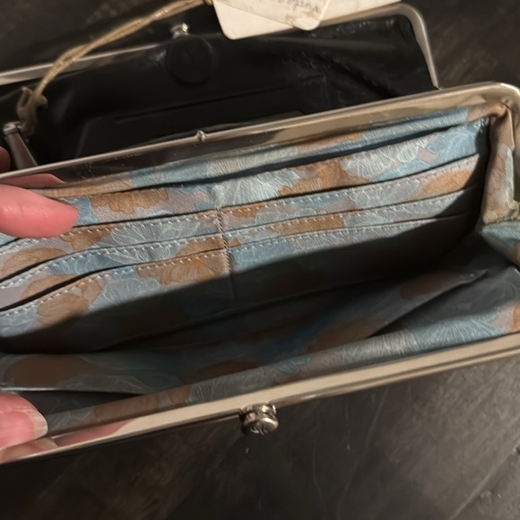 Hobo Lauren Vintage Hide Silver Frame Leather Wallet Clutch - Picture 6 of 9